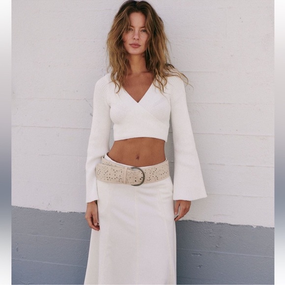 FREE PEOPLE NWT sweater S - Picture 3 of 4